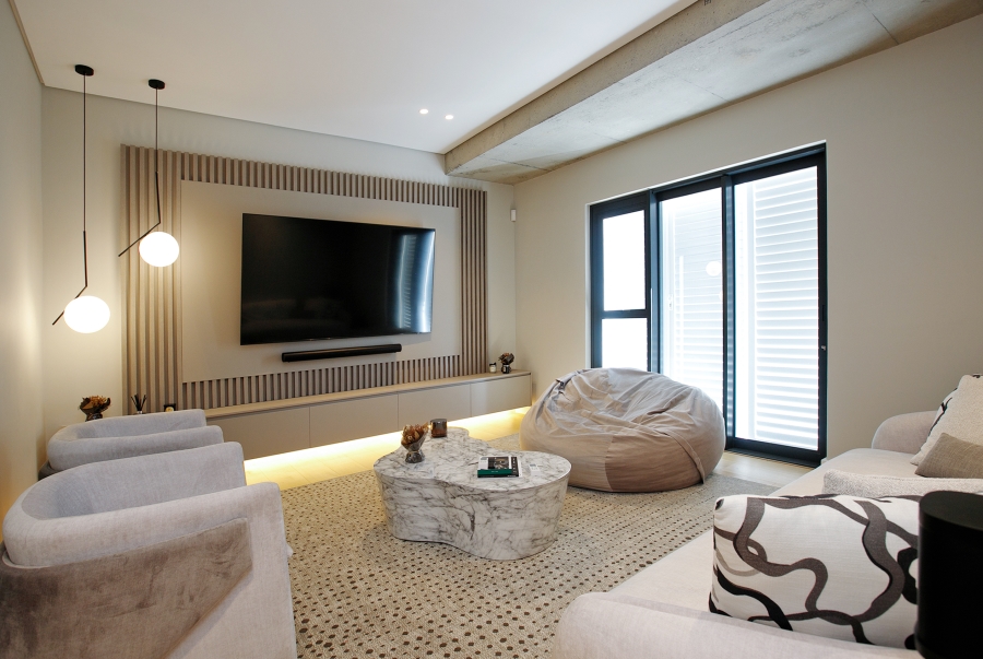 To Let 4 Bedroom Property for Rent in Fresnaye Western Cape